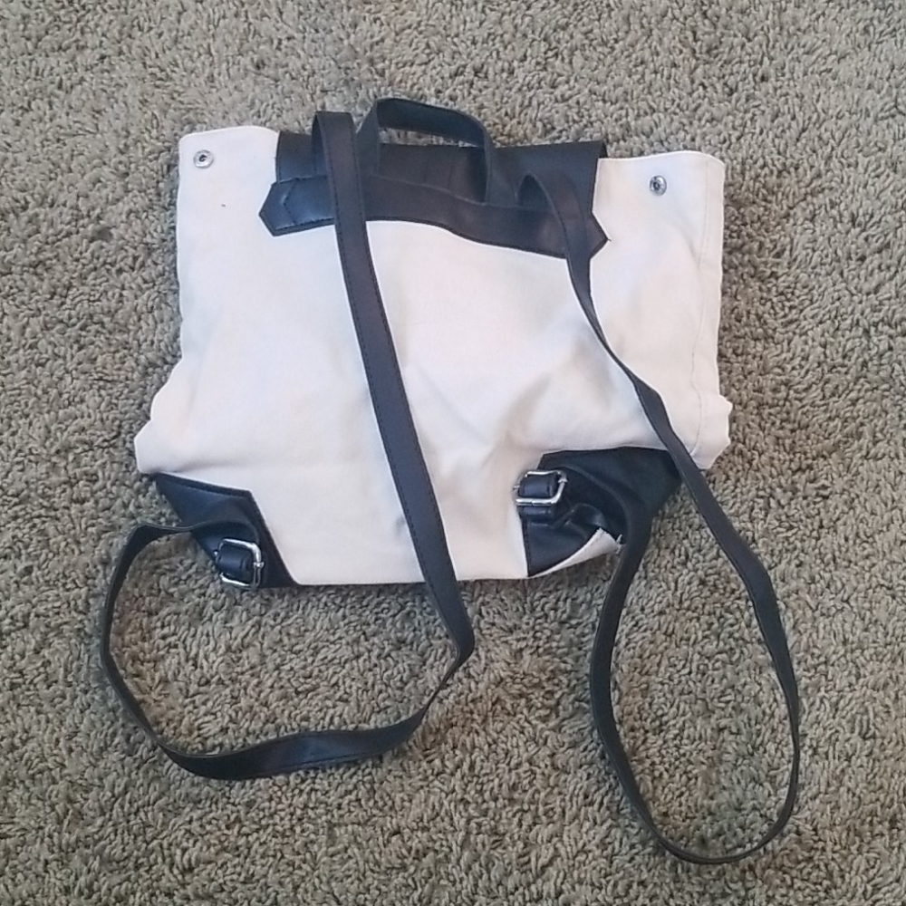 Small backpack - Picture 2 of 3